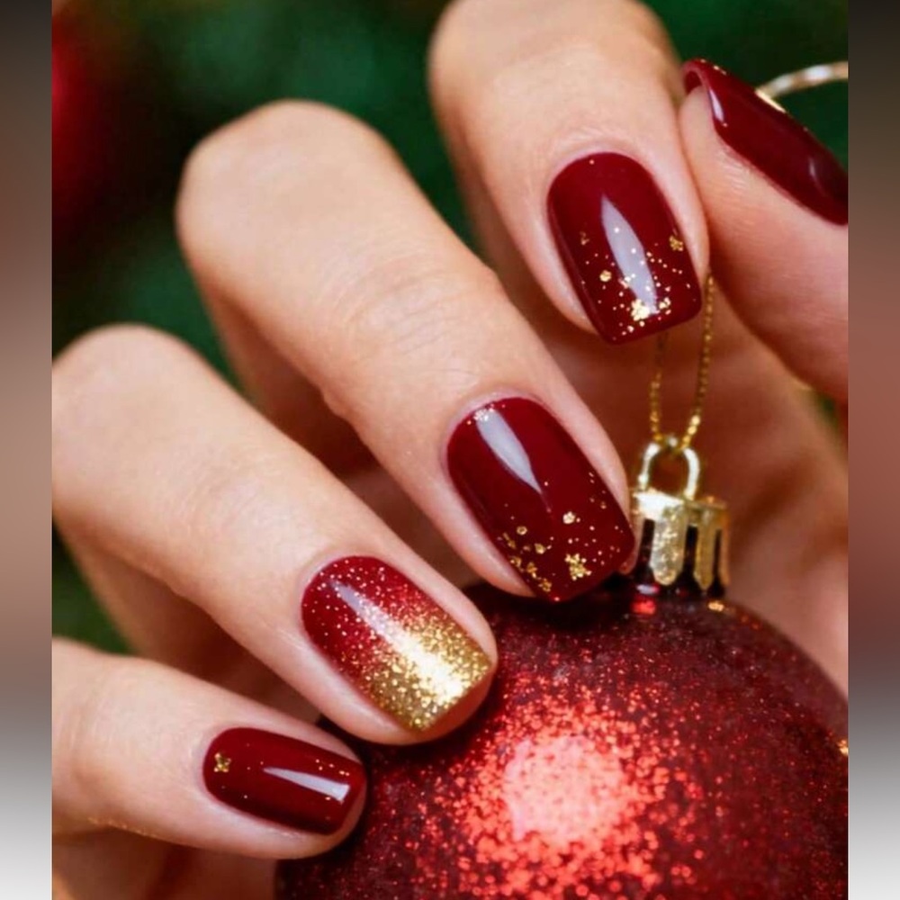 Gold Rush Press-On Nail Set NEW 🏷️